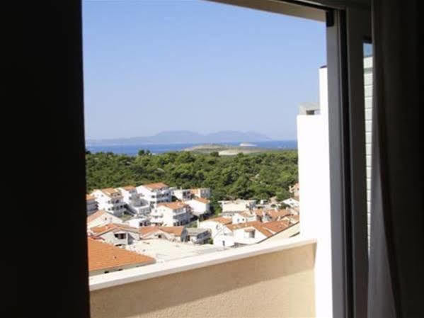 Apartments Mazuran Hvar Town Luaran gambar