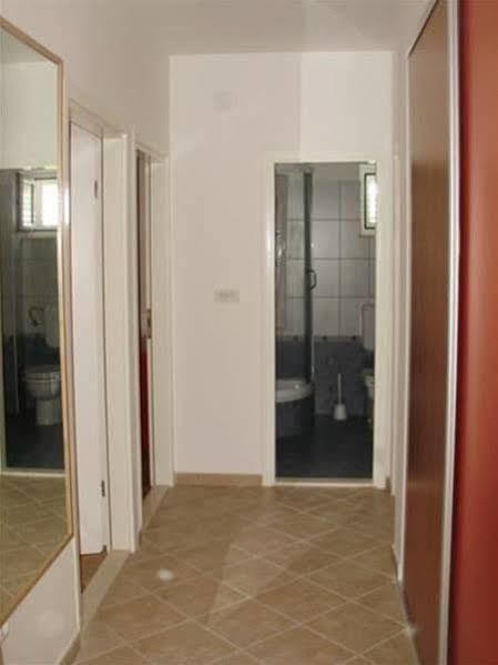 Apartments Mazuran Hvar Town Luaran gambar